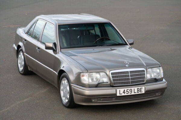 Mercedes E500