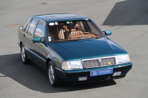 Lancia Thema 8.32