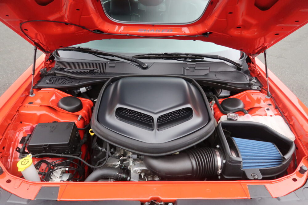 Dodge Challenger R/T Shaker 6 Speed