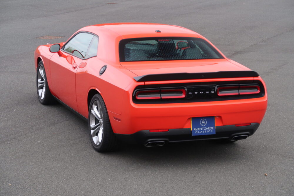 Dodge Challenger R/T Shaker 6 Speed