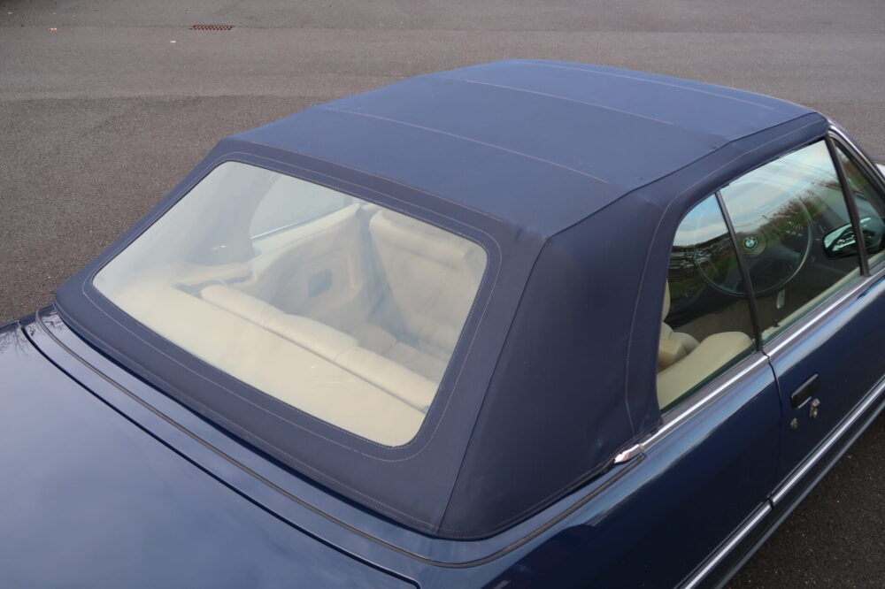 BMW 325i Convertible E30