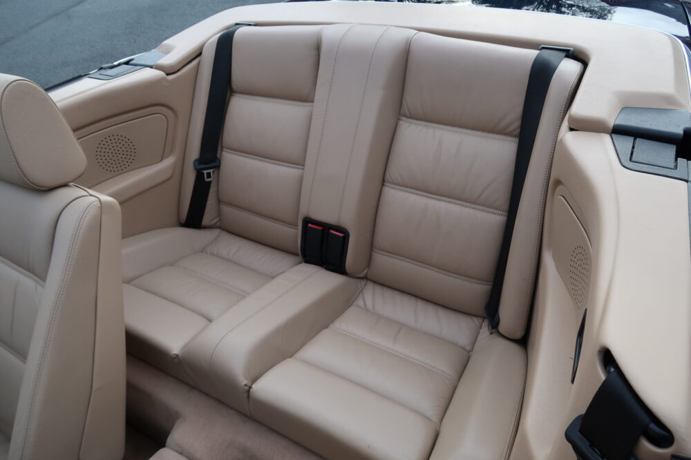 BMW 325i Convertible E30