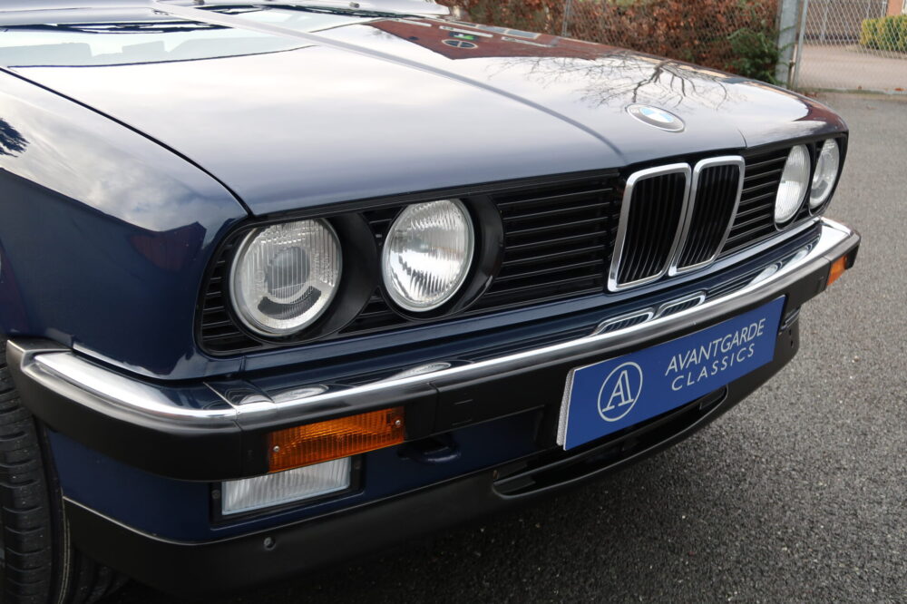 BMW 325i Convertible E30