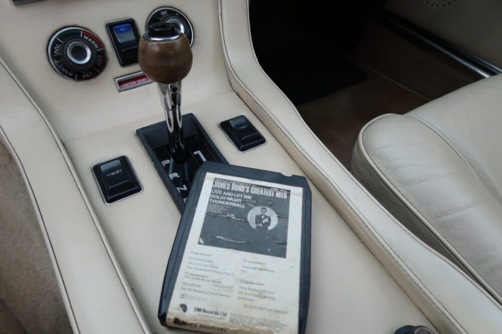 Jensen Interceptor III