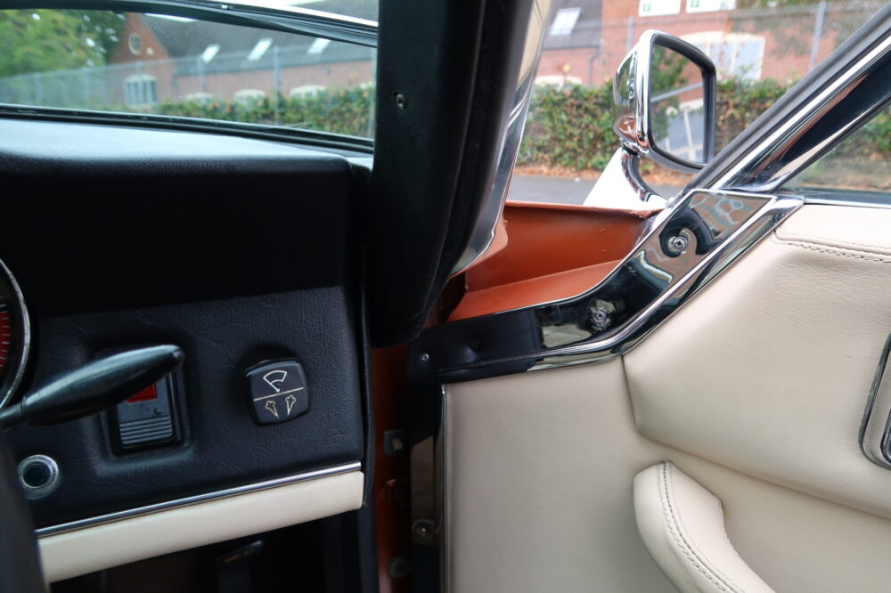Jensen Interceptor III