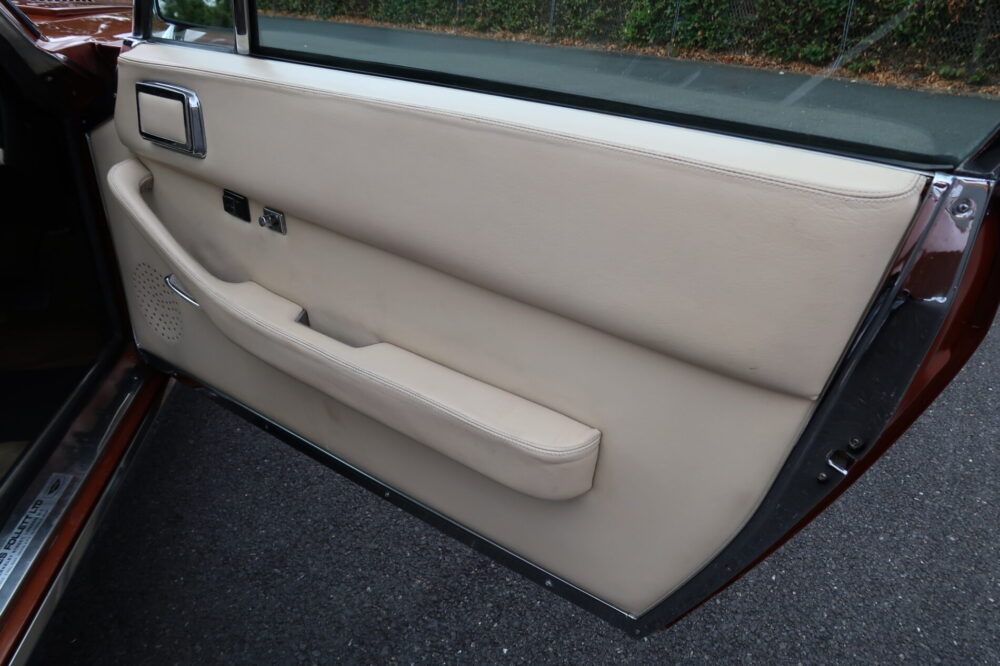 Jensen Interceptor III
