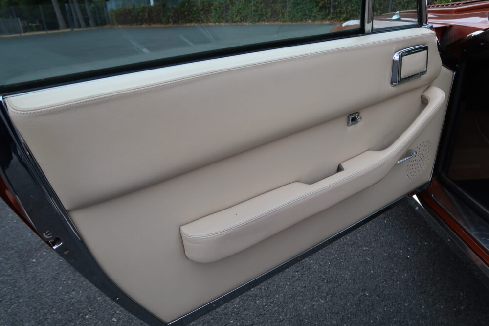 Jensen Interceptor III